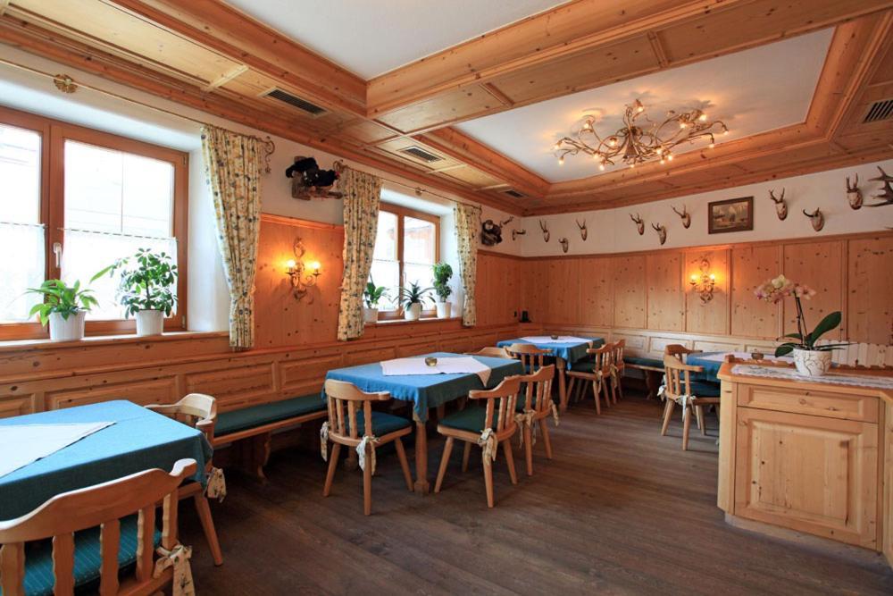 Cafe Pension Heim Кирхберг ин Тирол Екстериор снимка